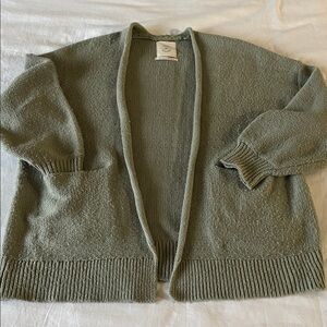 Urban Outfitters Sage Green Cardigan Sweater w Pockets sz M